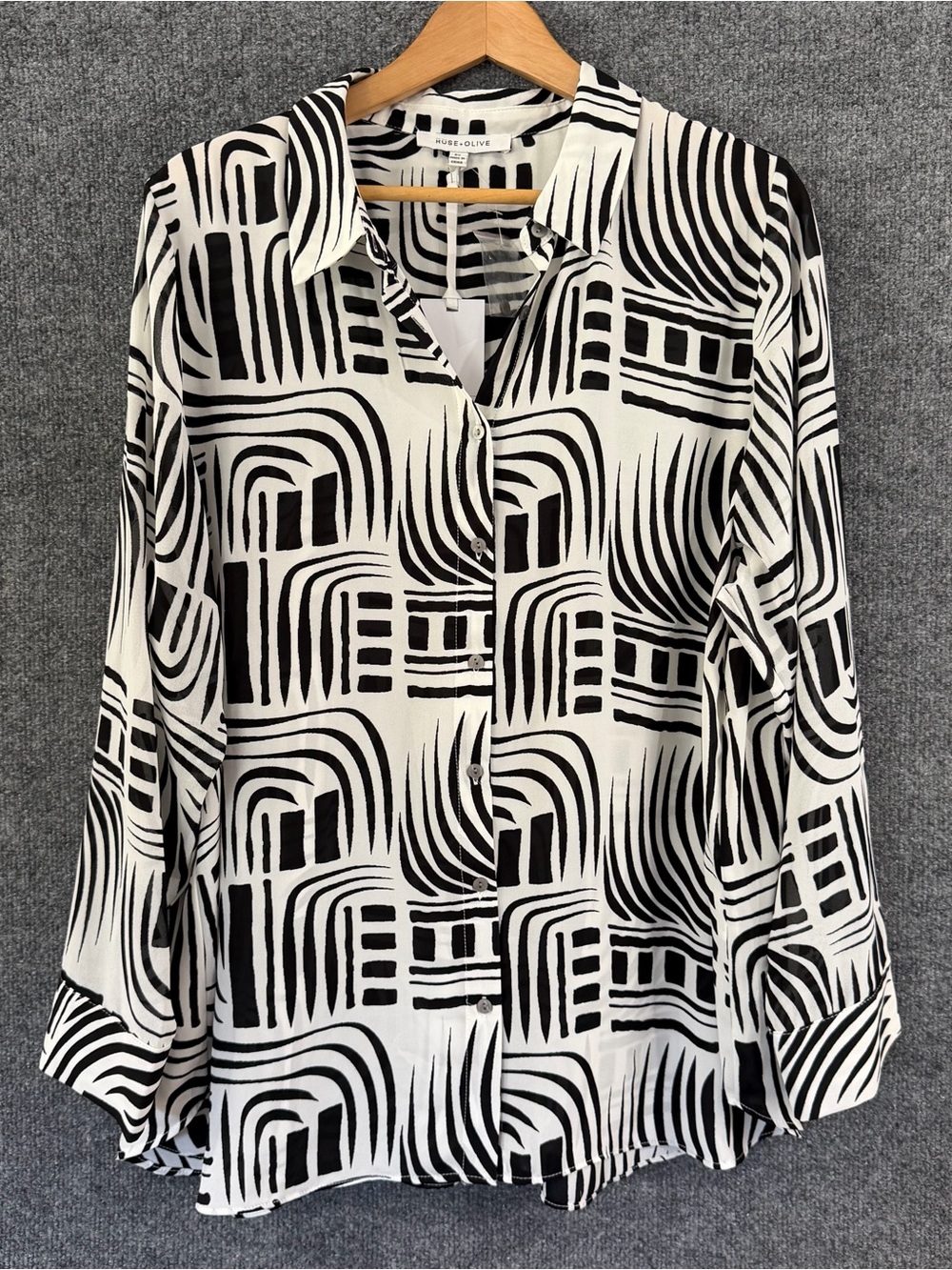 Rose + Olive Womens 2X Tunic Top Black White Abstract Geometric Print Button Dow